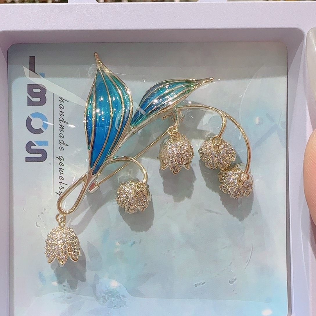 锆石铜合金925银胸针