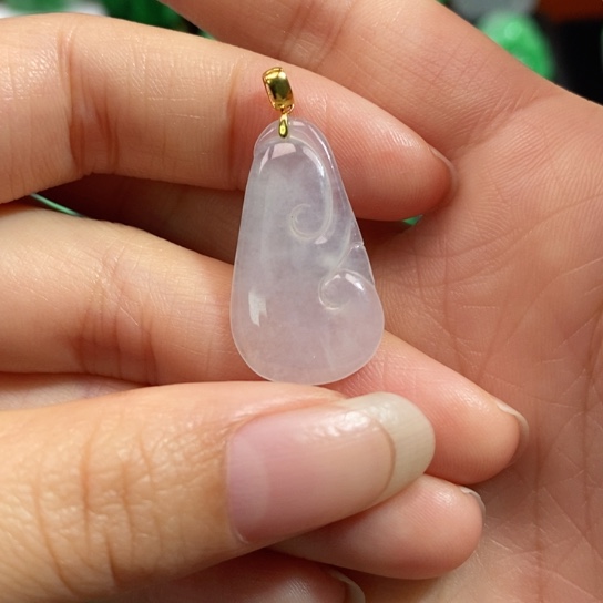 颈饰未镶嵌翡翠吊坠