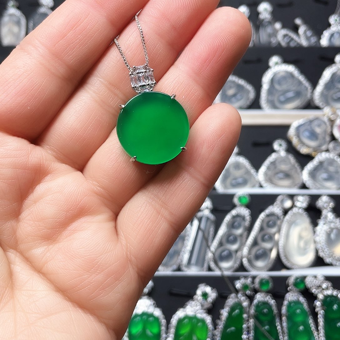 玛瑙/玉髓颈饰合金