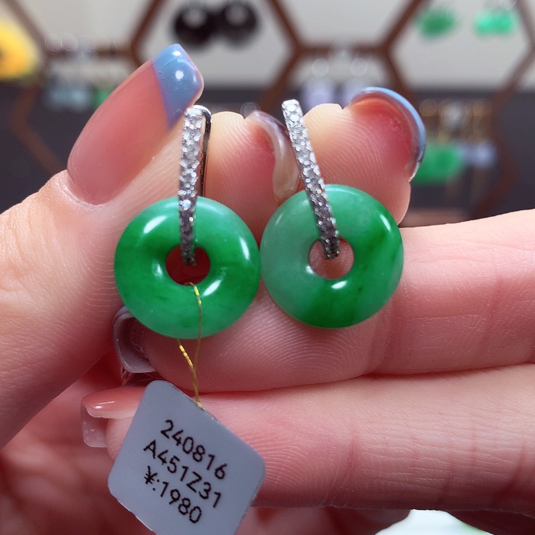 翡翠耳饰银S925镶嵌天然翡翠