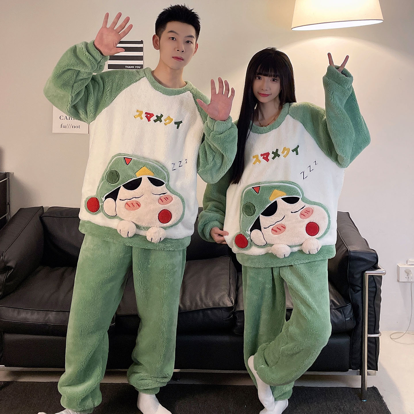 蜡笔小新秋冬季珊瑚绒情侣睡衣套装加绒加厚保暖一男一女家居服