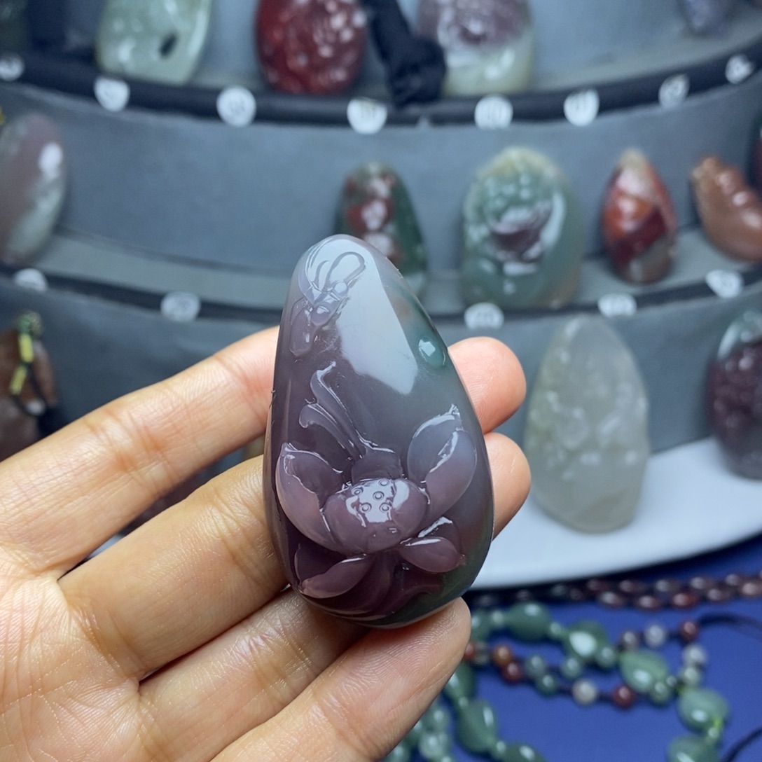 云***步玛瑙/玉髓未镶嵌吊坠(不含链)