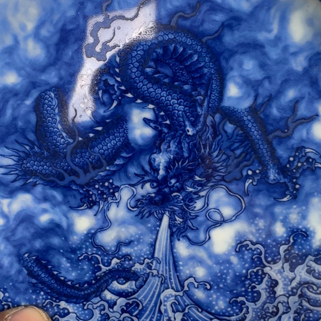 摆件青花龙吸水大壶承