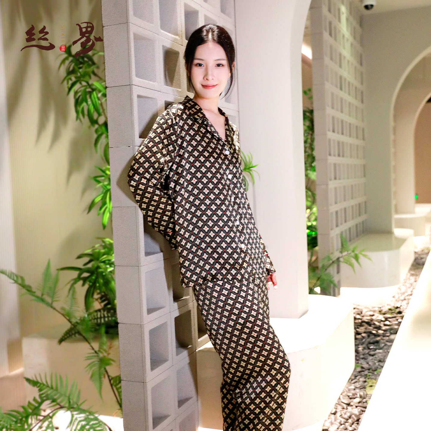 丝界22姆米100桑蚕丝翻领长袖女性女夏季秋季睡衣时尚秋冬印花