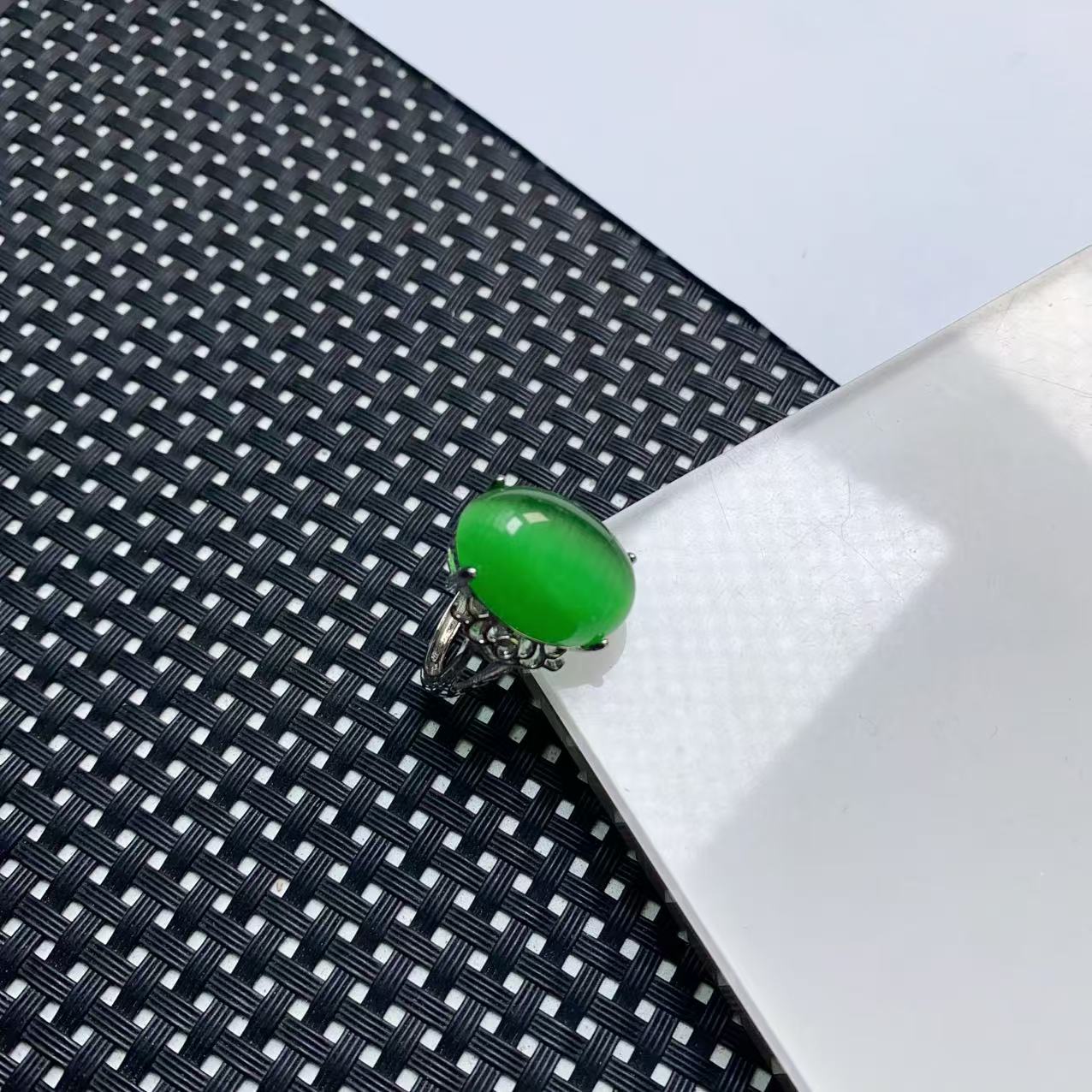 [小石]B584俄绿猫戒指时尚多样性发一个-奇石