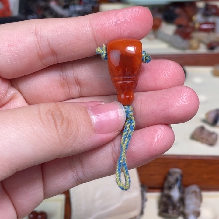 南红玛瑙未镶嵌颈饰68