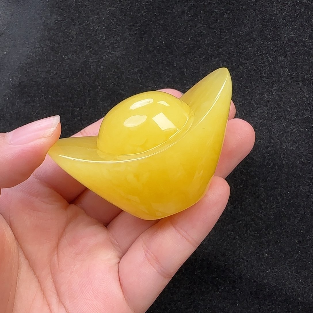 蜜蜡未镶嵌珠宝奇石