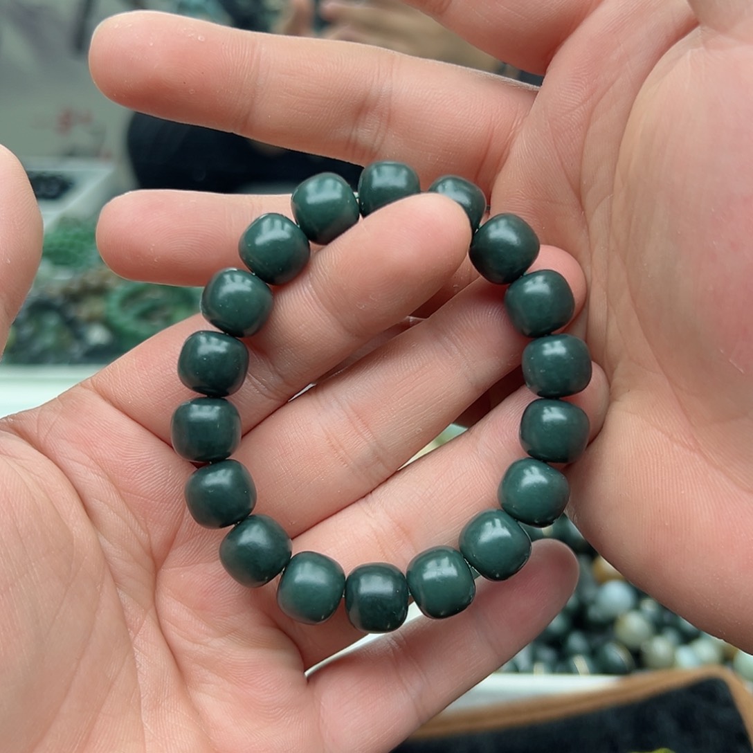 和田玉手串未镶嵌