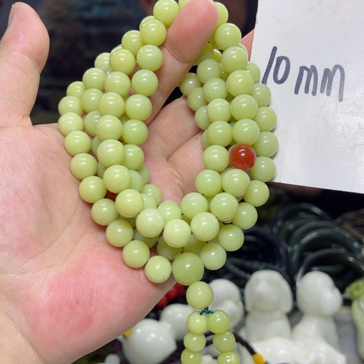 蛇纹石玉颈饰多样性发货未镶嵌