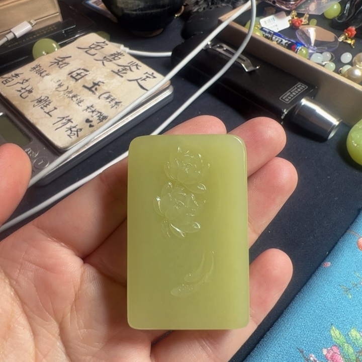 和田玉（黄玉）颈饰未镶嵌