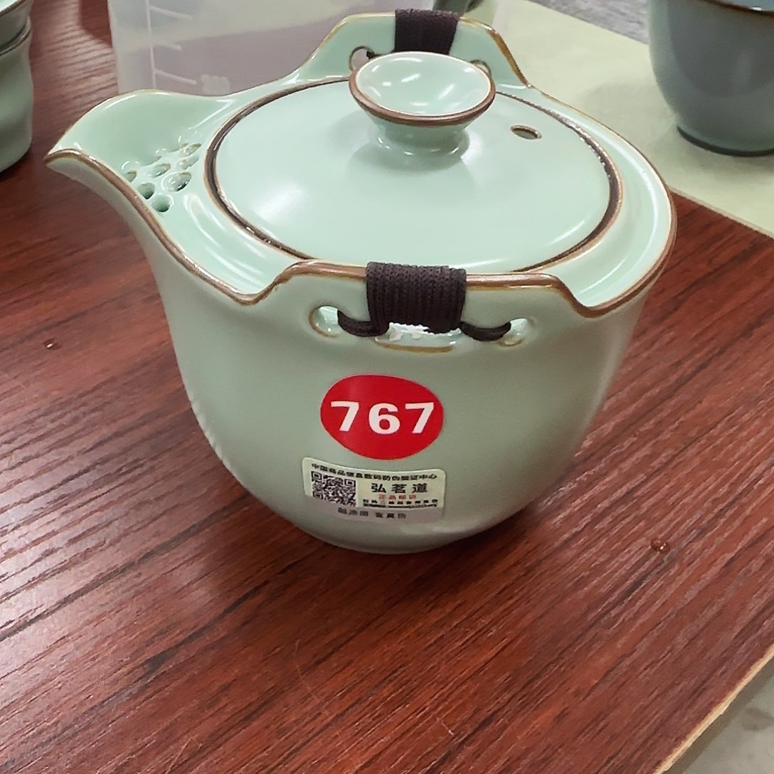 瓷片小微瑕。。。。。。。