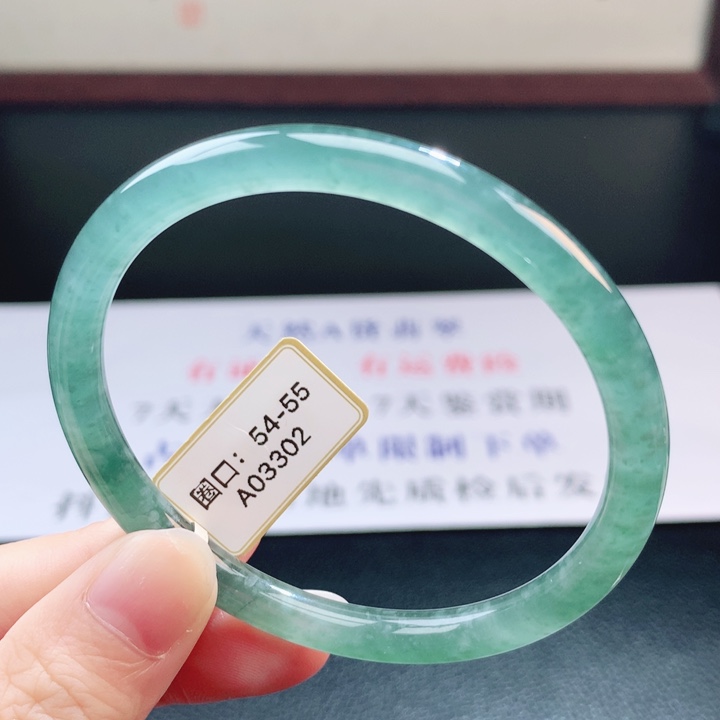 翡翠未镶嵌手镯翡翠手镯90