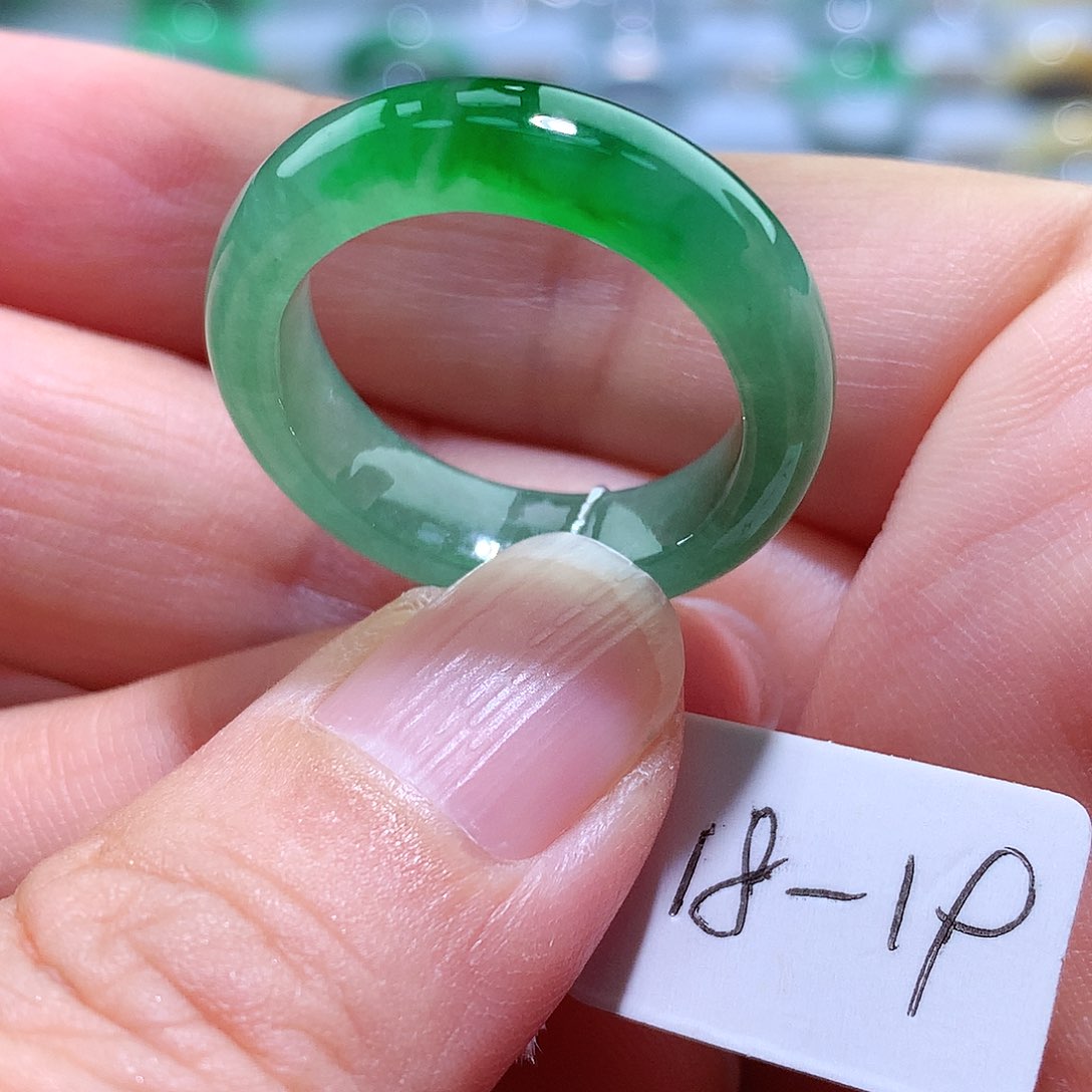 翡翠戒指未镶嵌?****?18-19号