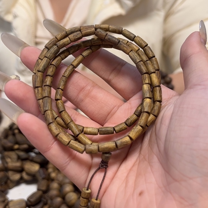 沉香手串0.5随型桶珠多圈多样性发1