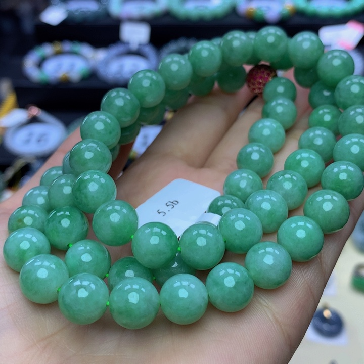 翡翠手链未镶嵌翡翠