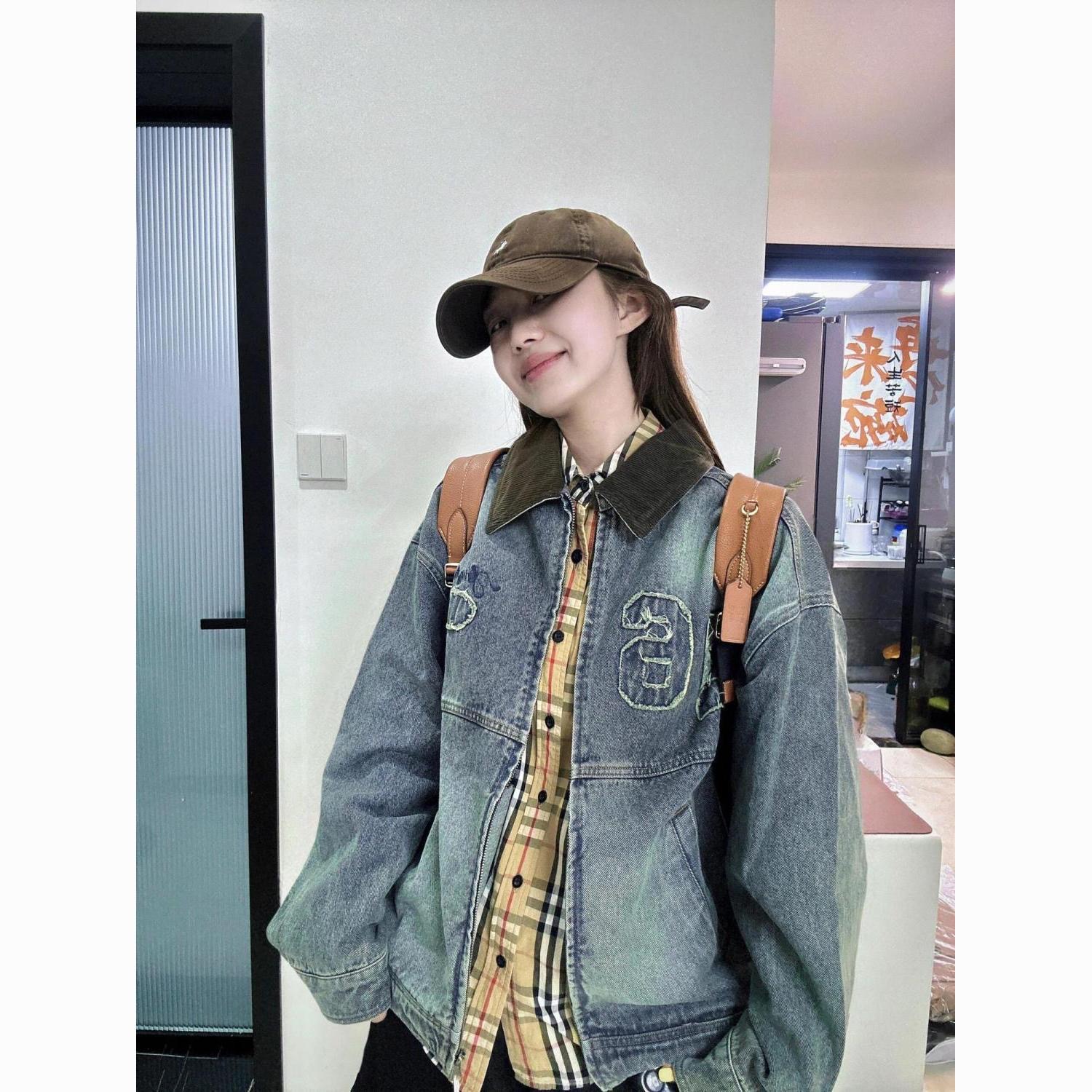 美式高街水洗做旧复古翻领牛仔外套女秋季新款设计感潮流宽松夹克