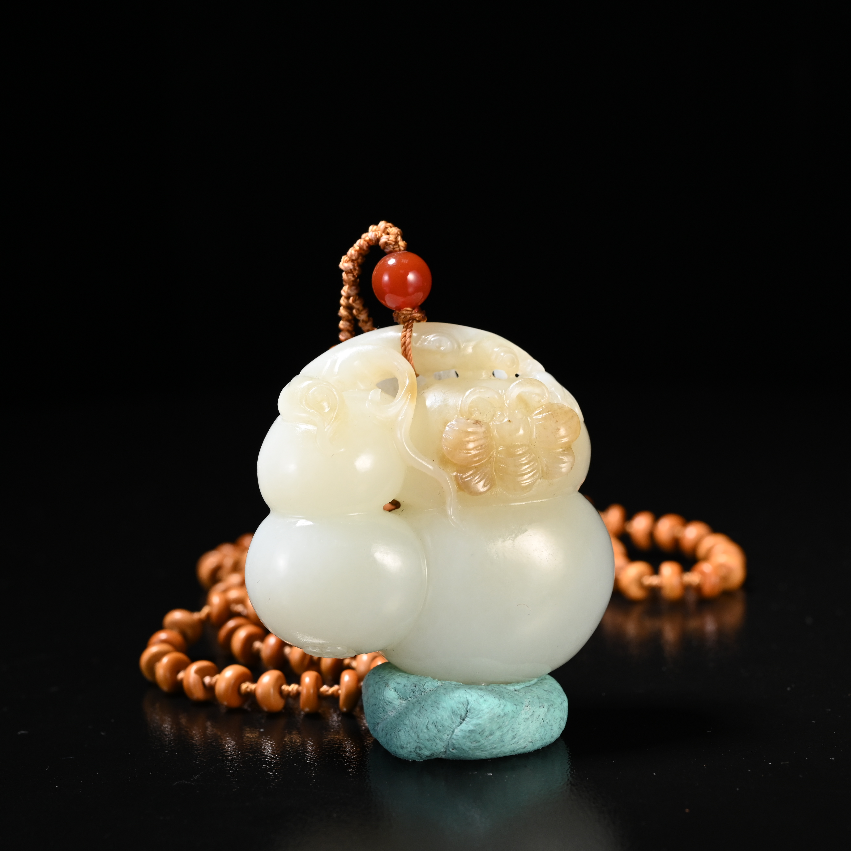 Lot8807 25YU105695和田玉且末糖福禄连连挂件匡时