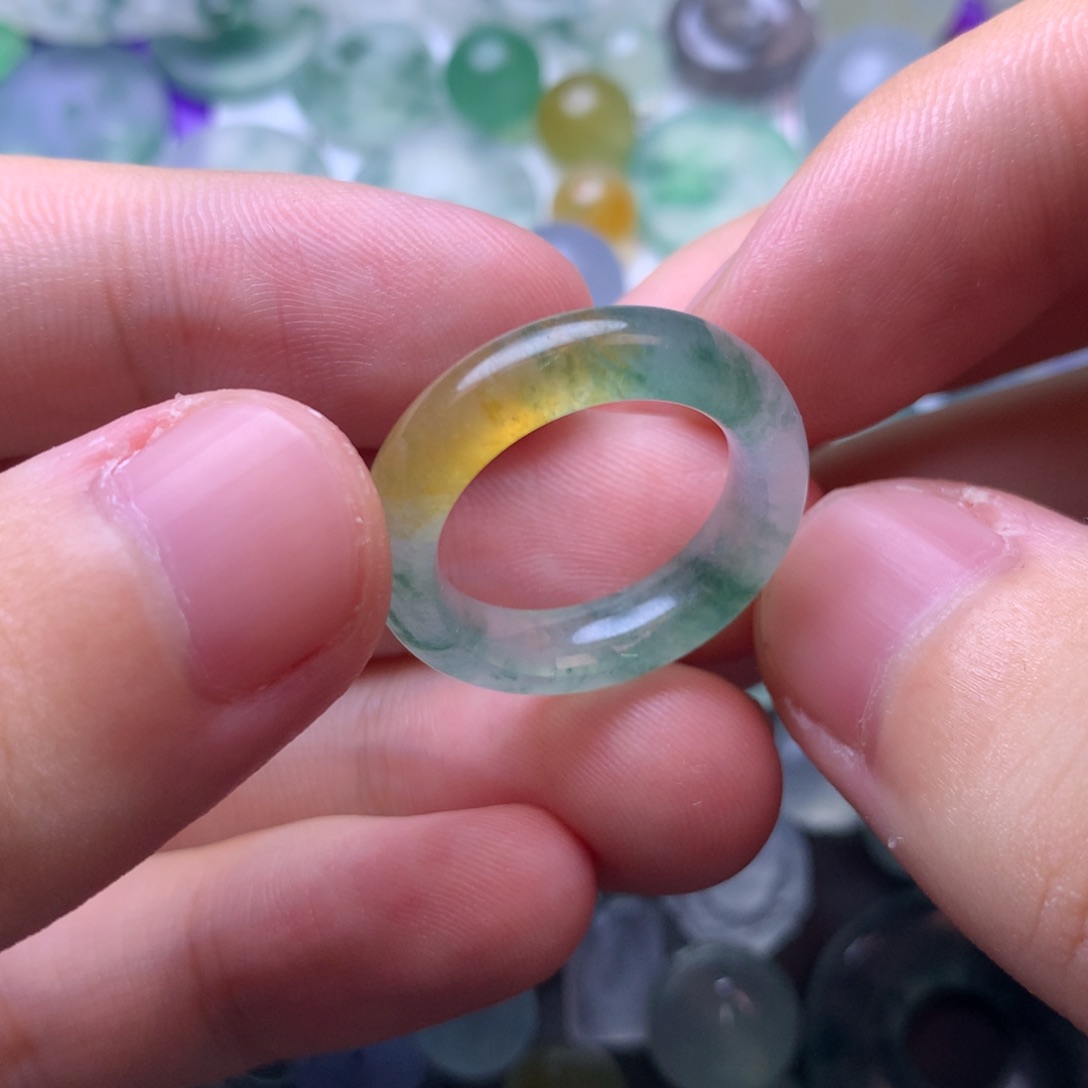 悠***背定制翡翠未镶嵌挂件