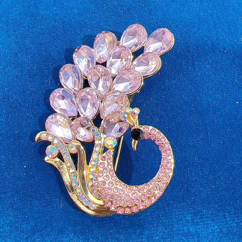 铜合金【富贵粉色孔雀胸针】 2675