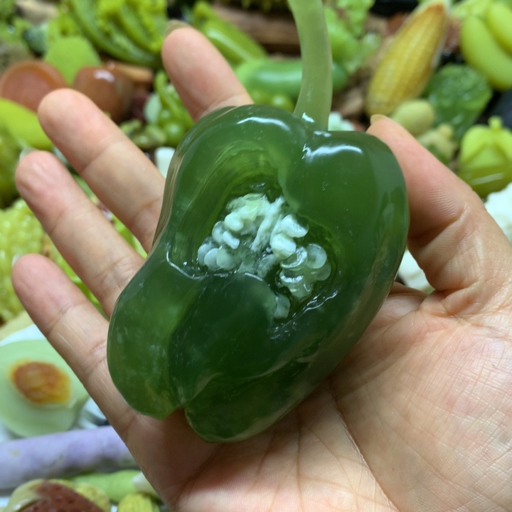 蛇纹石玉未镶嵌摆件用***.
