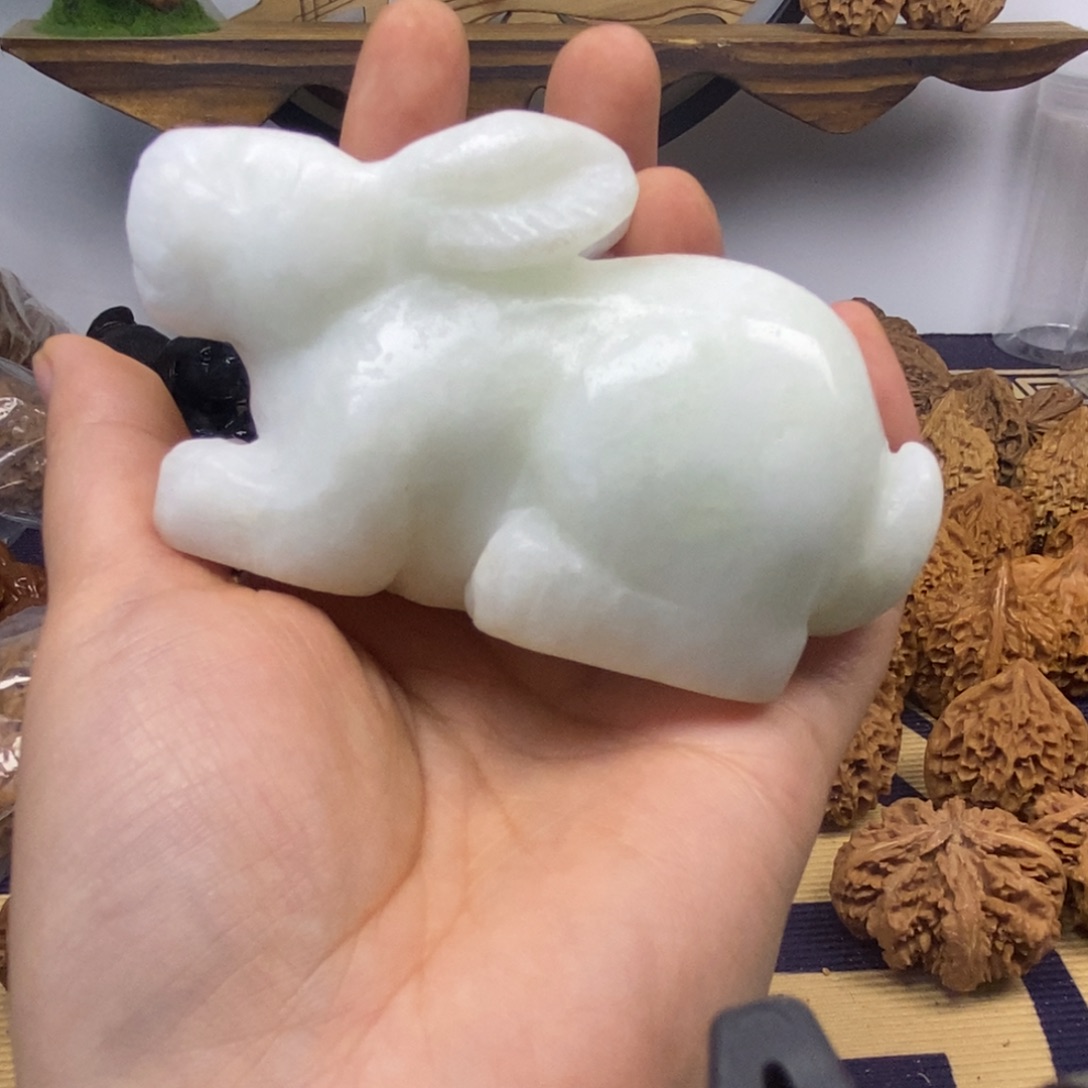 爱***店文玩核桃吊坠兔子