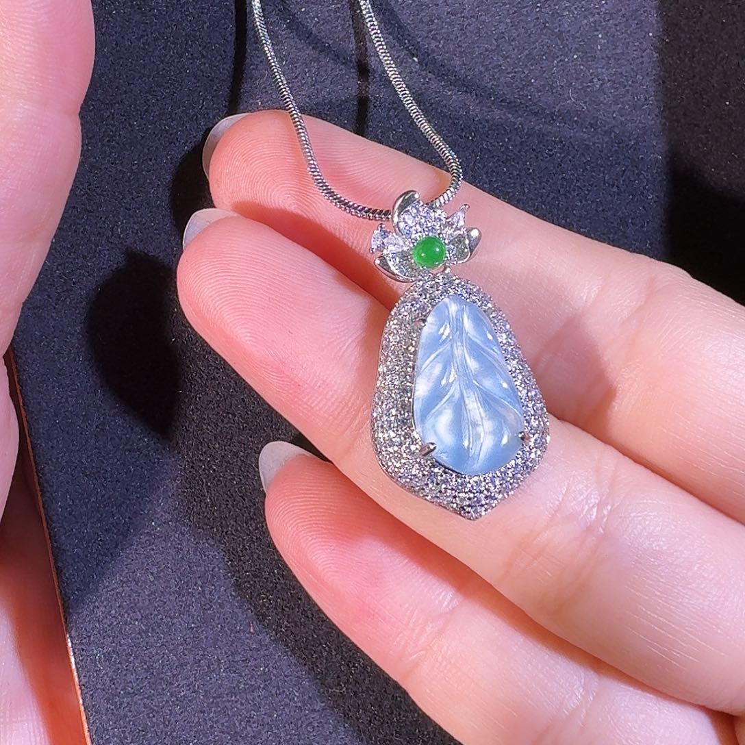 翡翠未镶嵌吊坠(不含链)叶子