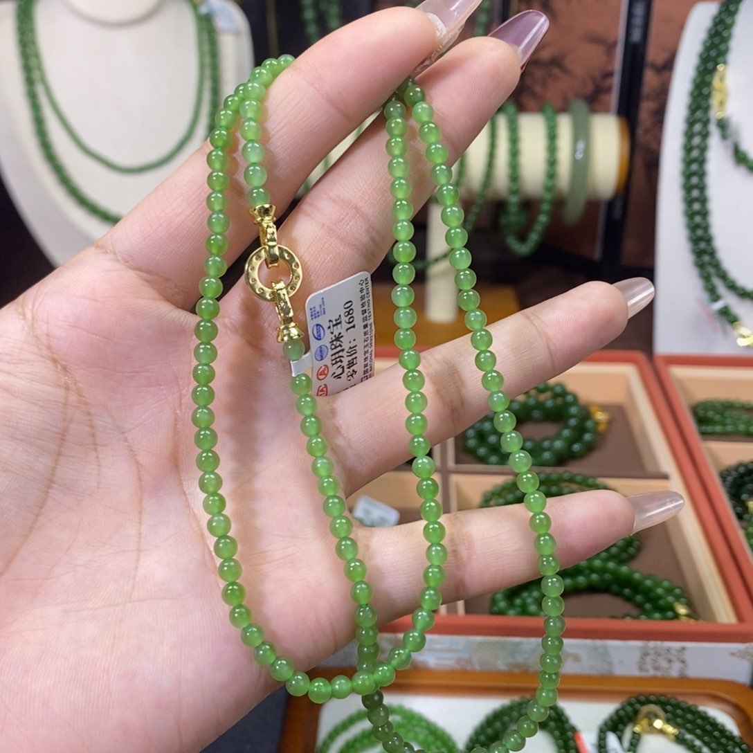 和田玉（碧玉）颈饰未镶嵌4