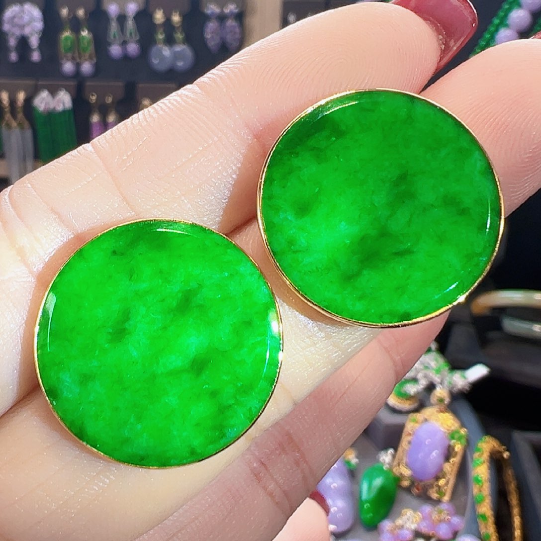 翡翠18K金镶嵌耳饰签收后24小时鉴赏期