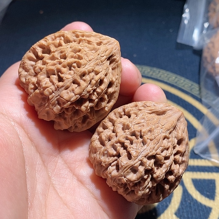 【闪购商品】文玩核桃吊坠昌平野生虎头王