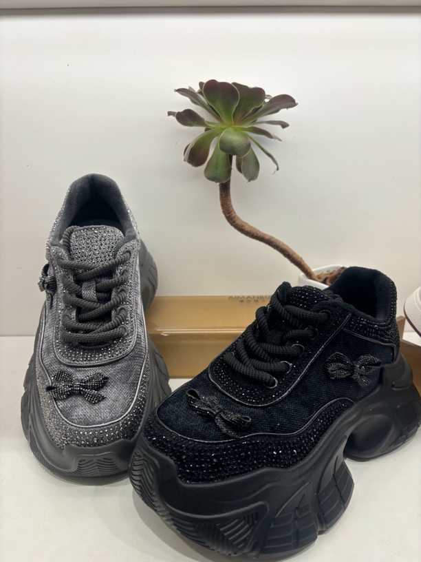 351104891e漫步佳人棉款满钻老爹鞋