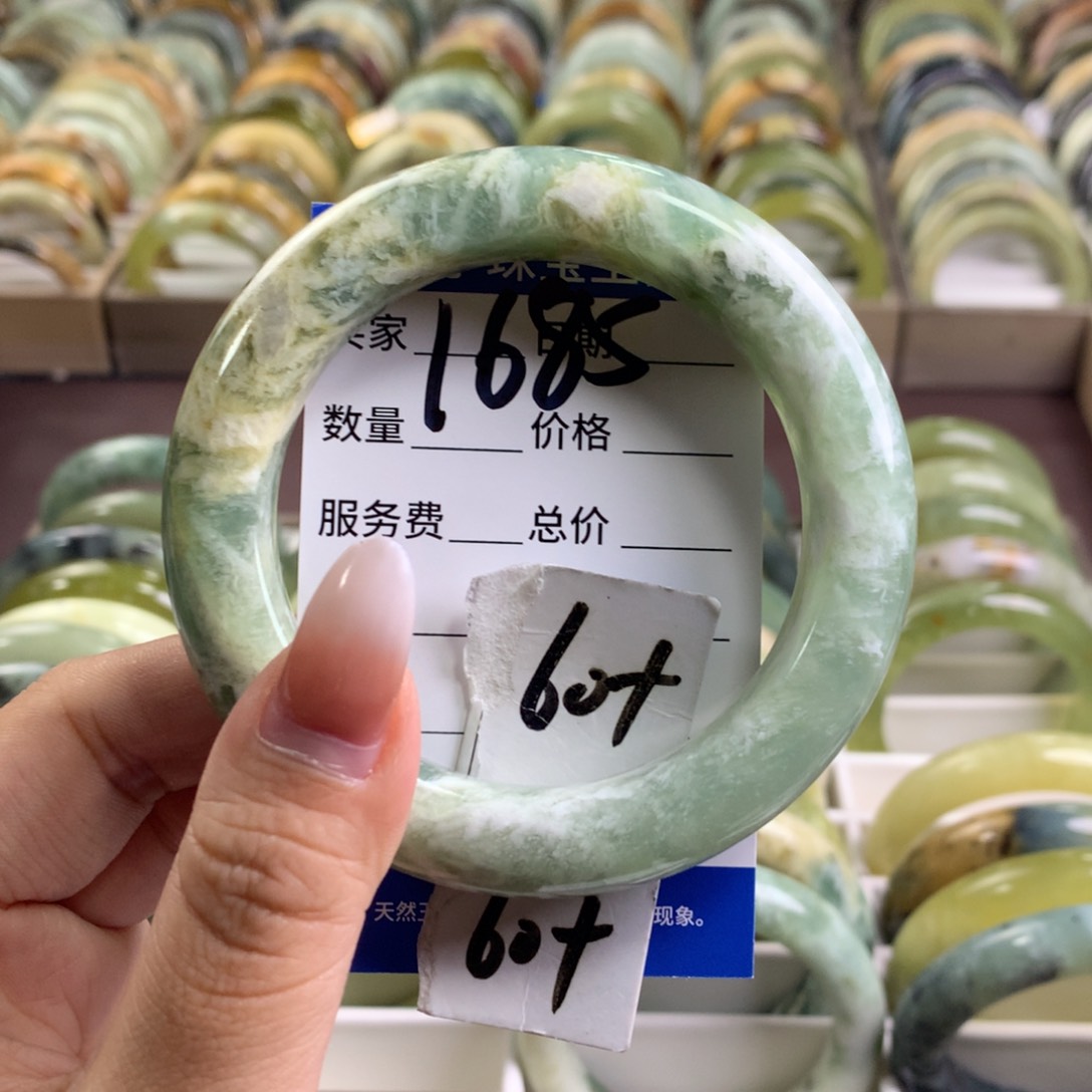 蛇纹石玉未镶嵌手镯1685
