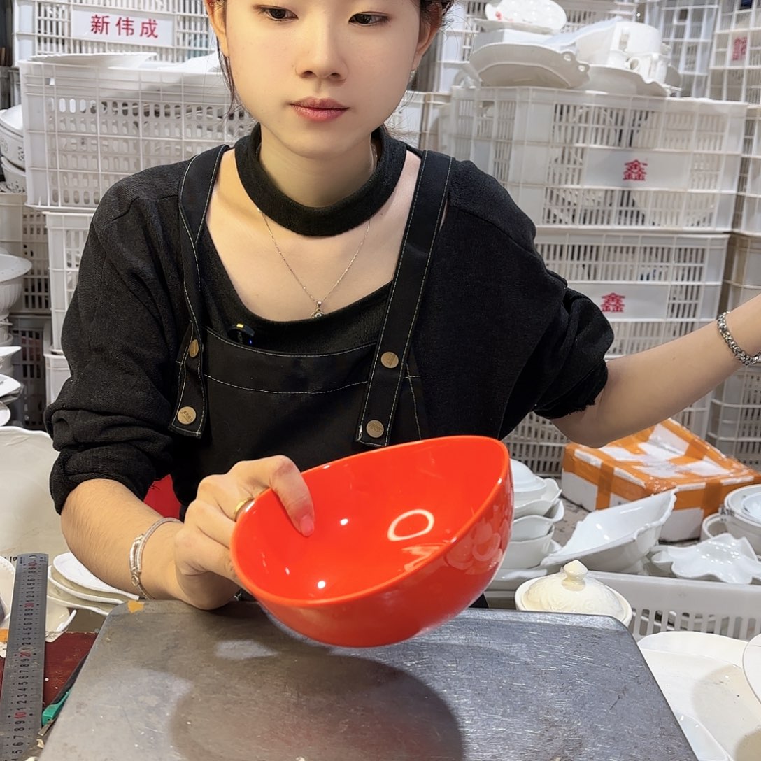 盘余****志微瑕产品………两个橙色炉底