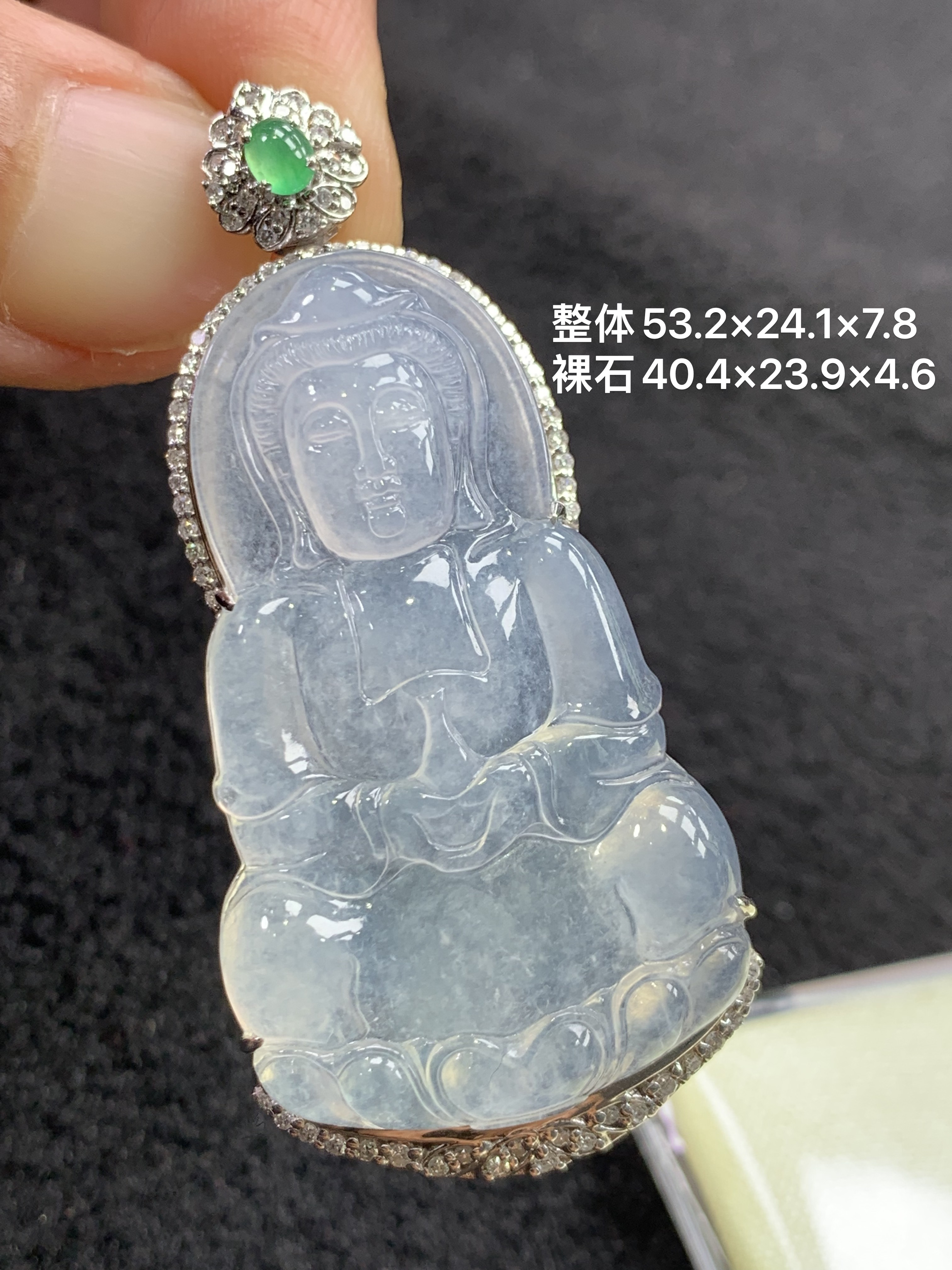 18k金镶嵌天然缅甸翡翠冰种观音53.2-24.1-7.8/40.4-23.9-4.6