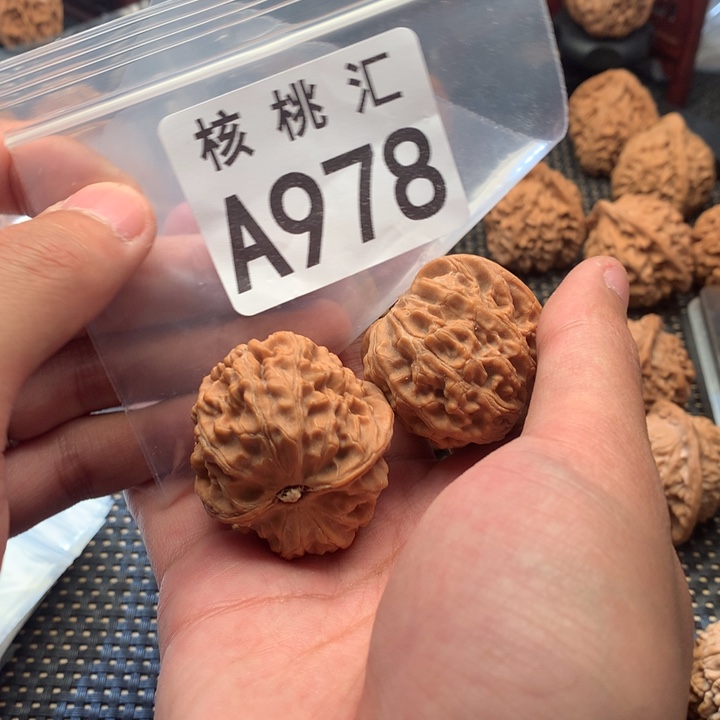 吊坠文玩核桃玉枕