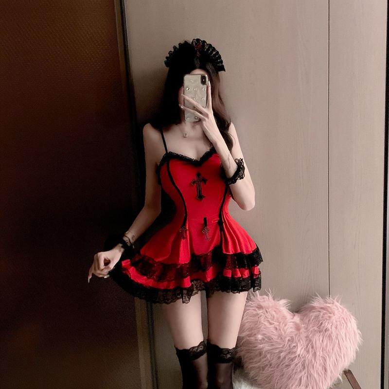 V领几何拼接短裙压皱九分裤复古显瘦夏季蕾丝连衣裙公主红色