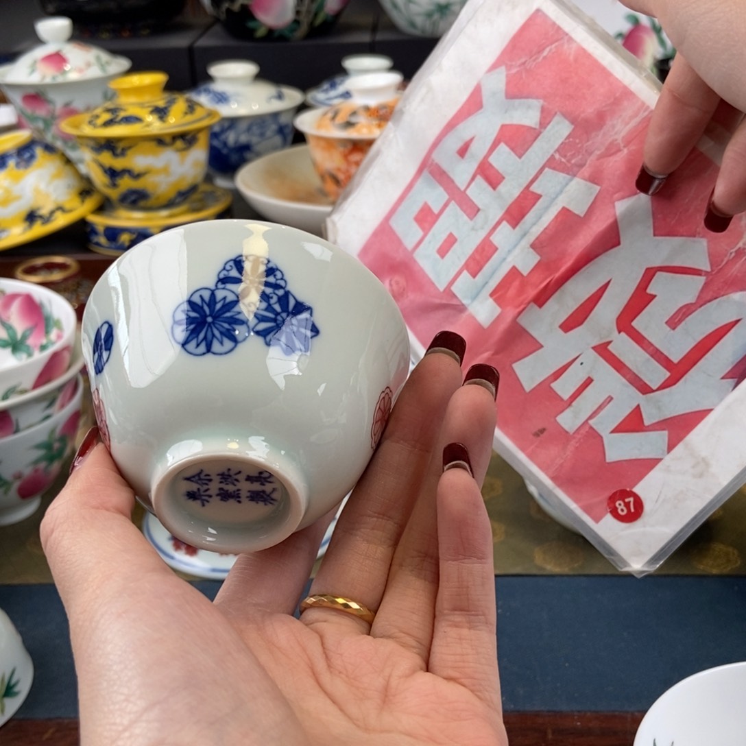 陶瓷艺术家们快来加入一下吧。陶瓷艺术