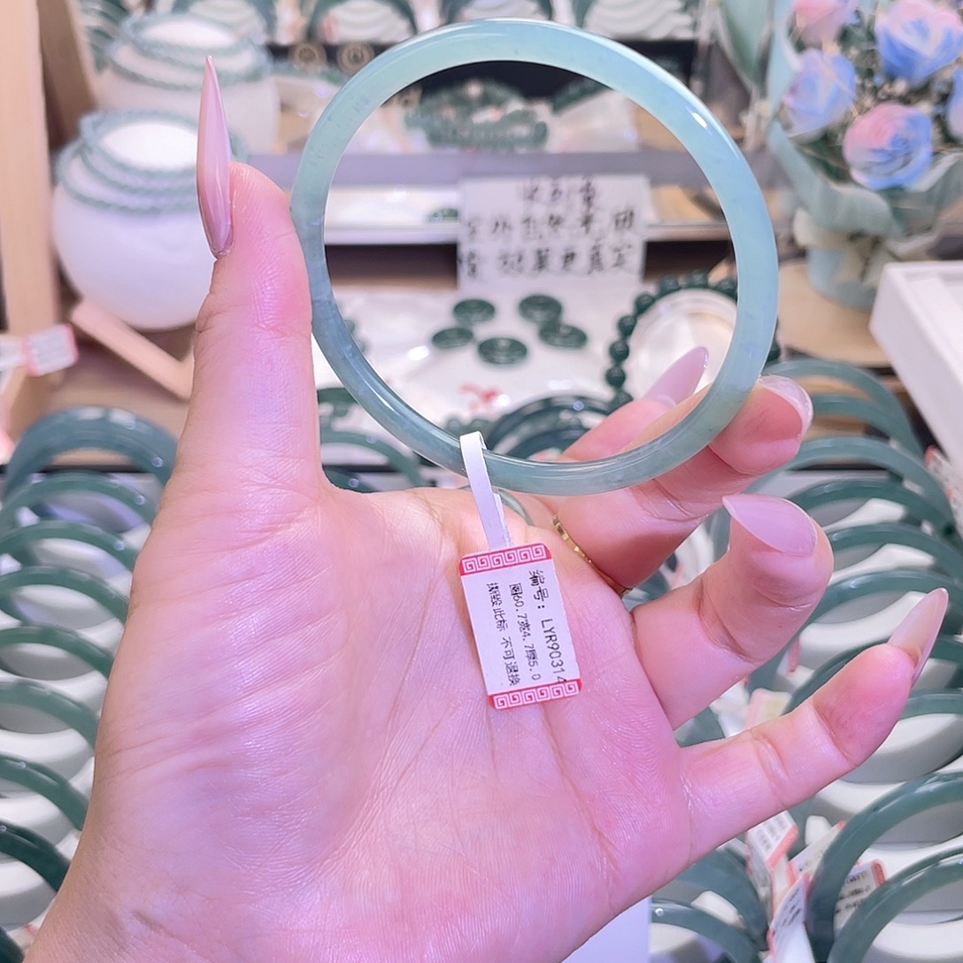 翡翠未镶嵌手镯59-60圈