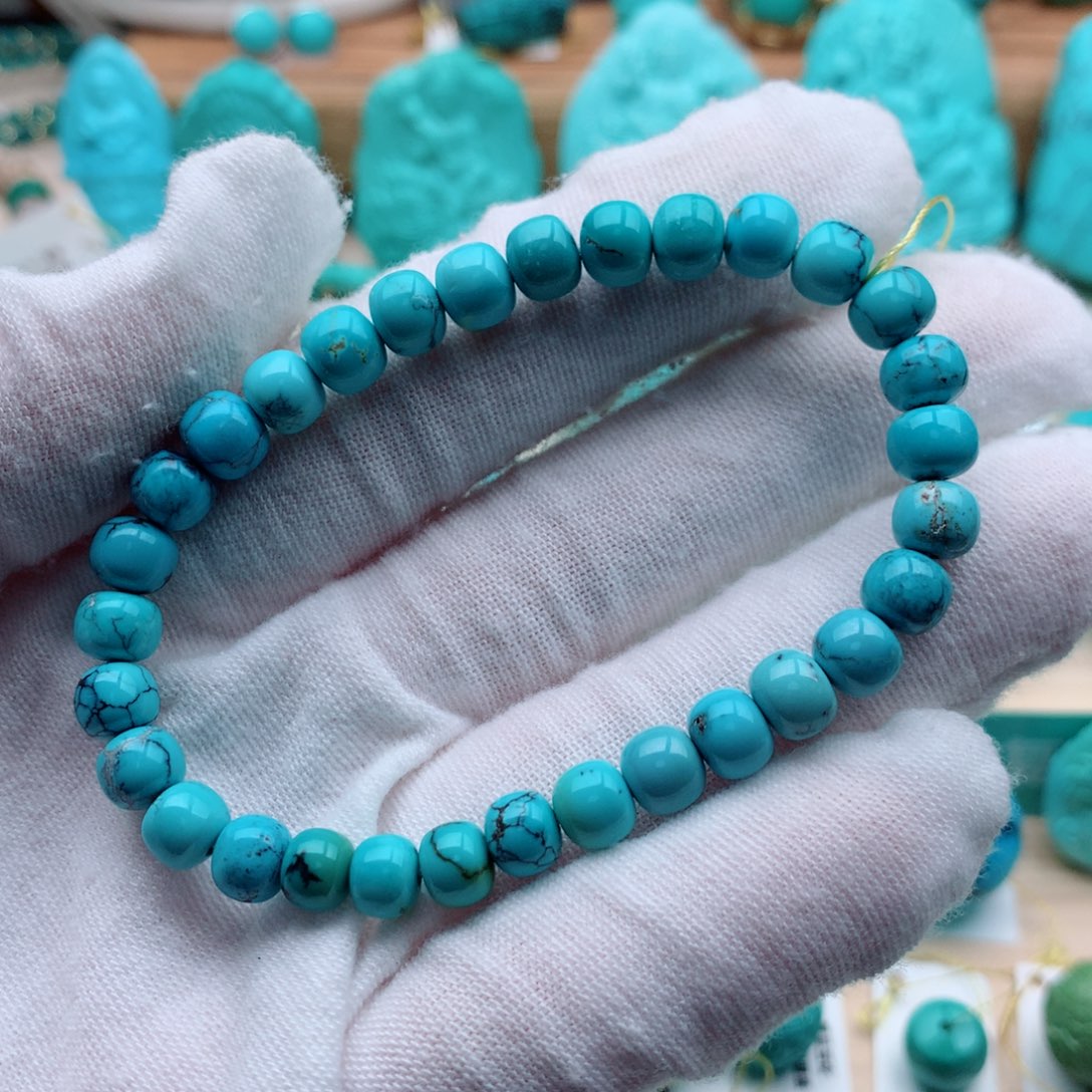 绿松石颈饰未镶嵌