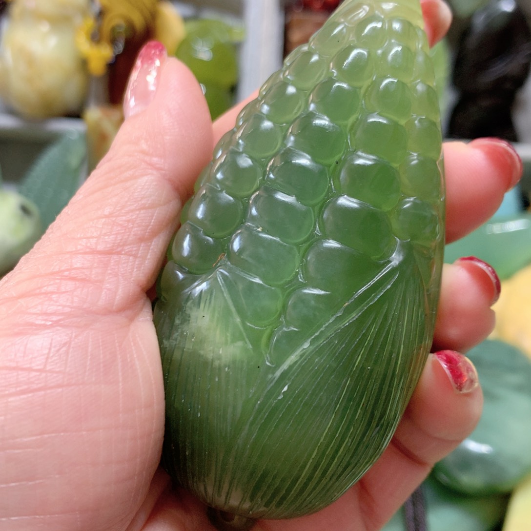 蛇纹石玉手把件未镶嵌