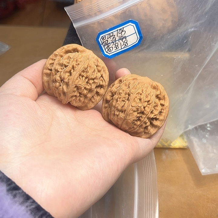 把件文玩核桃望月