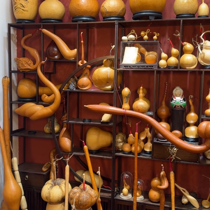 七***娃大叶紫檀（黑酸枝木类）