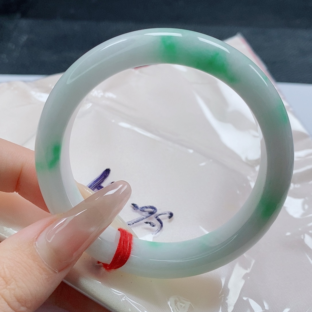 【闪购商品】未镶嵌手镯翡翠465号