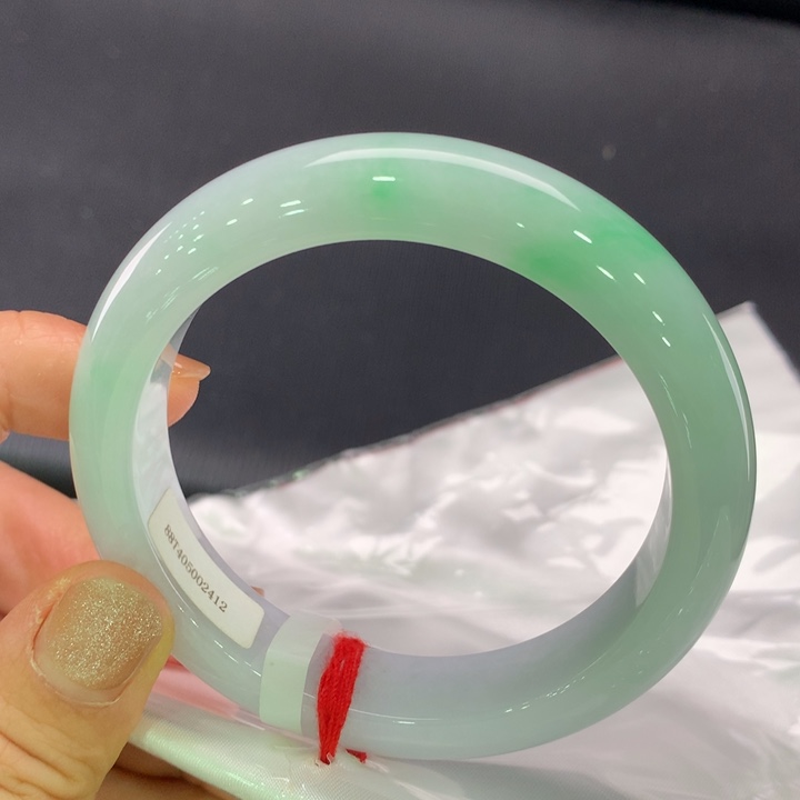 翡翠手镯未镶嵌正圈56