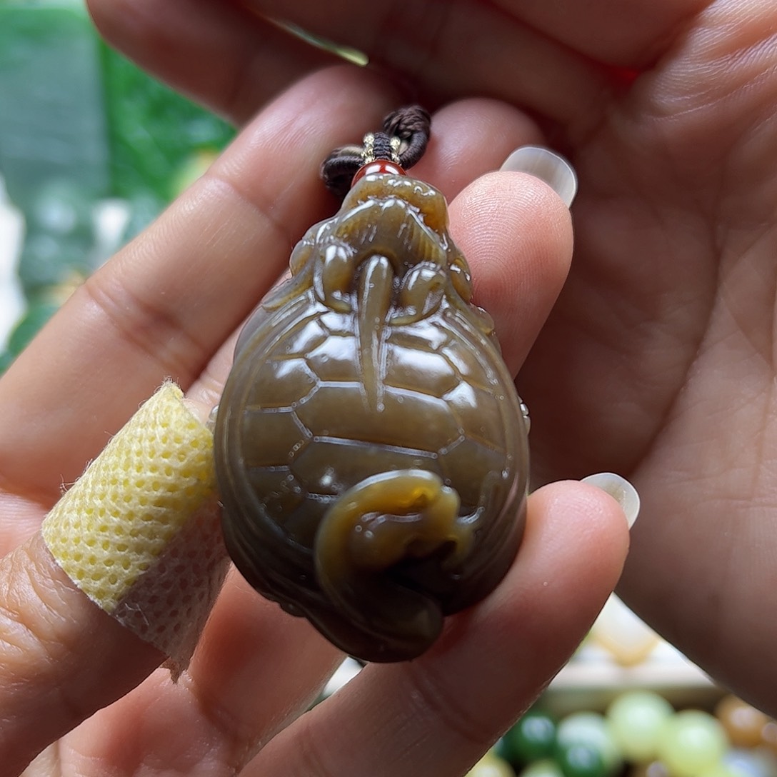 和田玉吊坠未镶嵌