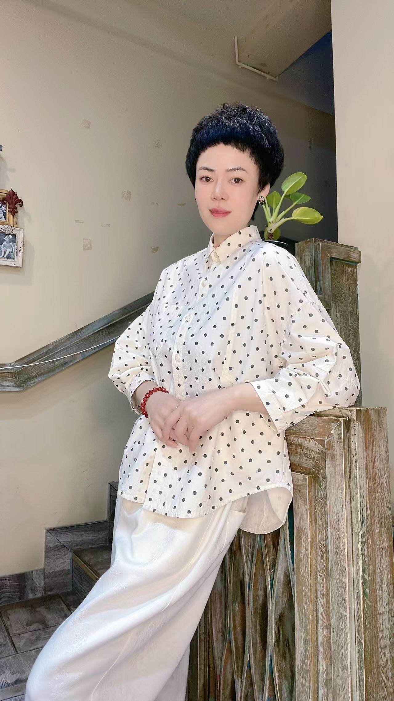 新思维时尚百搭圆点衬衣