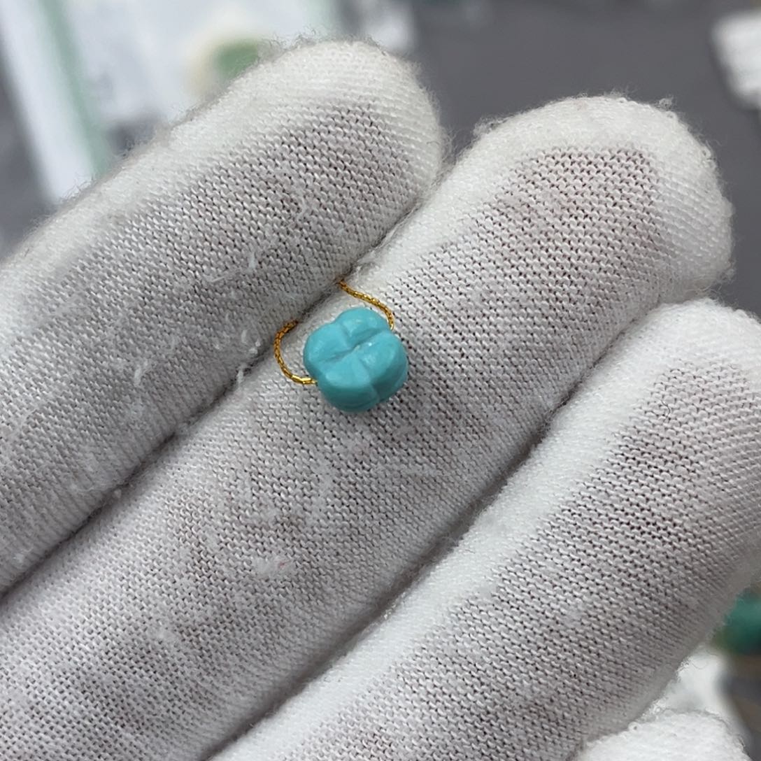 绿松石未镶嵌珠宝奇石编号143