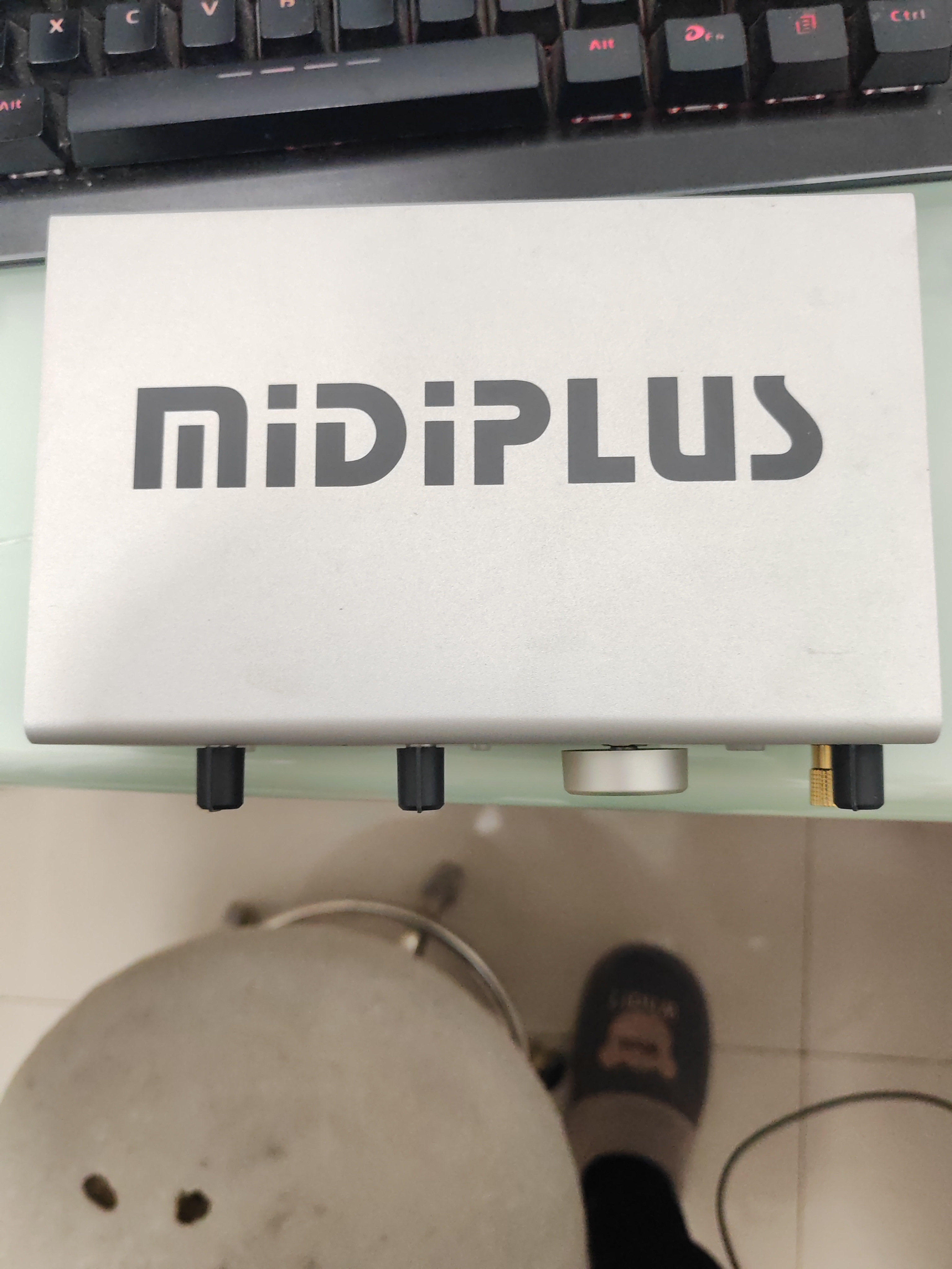9新 MiDiPLUS 二手9成新迷笛声卡 2otg