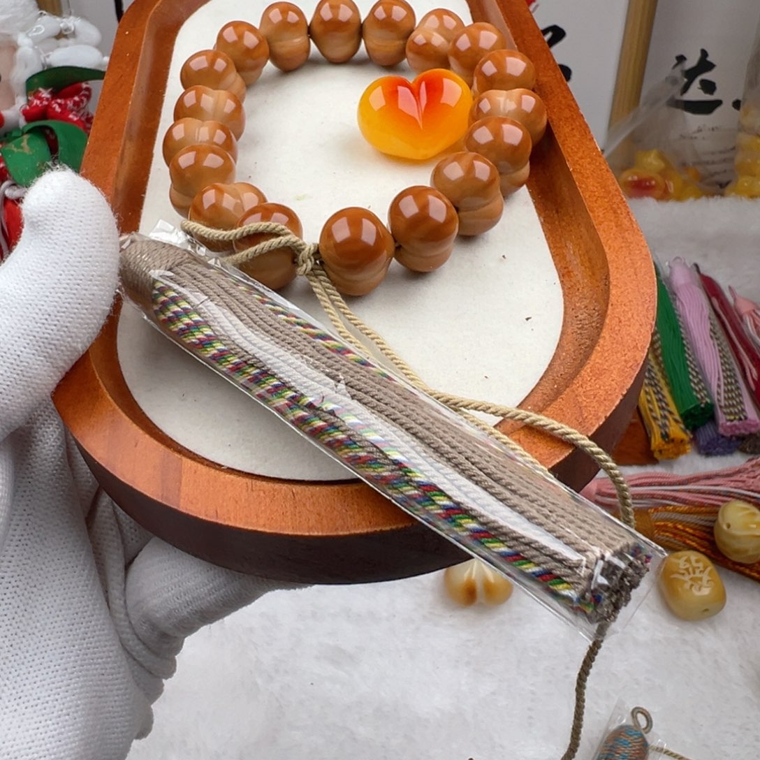 王***昊手串猴头核桃大屁桃