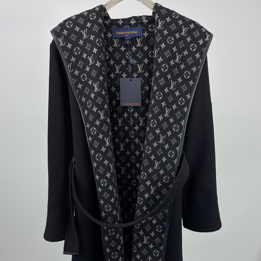 未使用 LouisVuitton/路易威登 LV内里满LOGO羊毛大衣34码14718