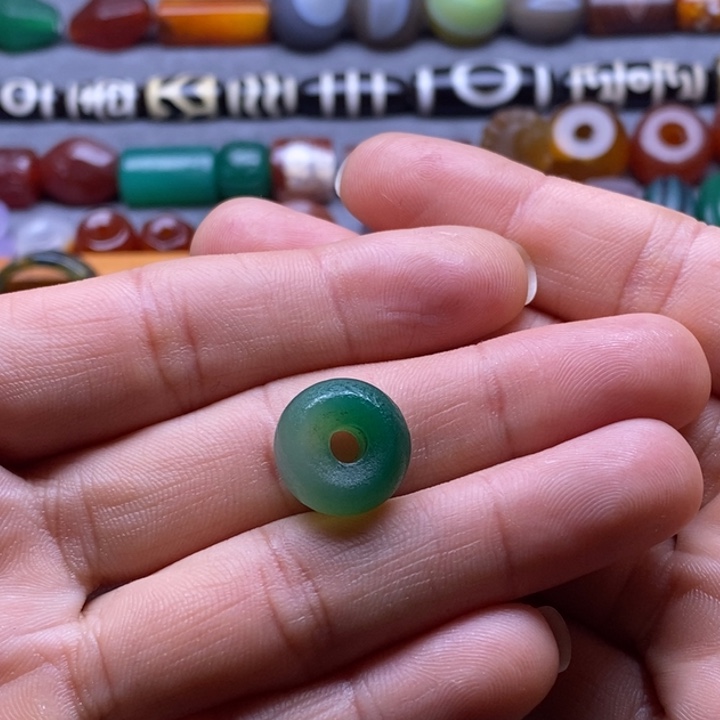 深***款玛瑙/玉髓未镶嵌巴西玛瑙饰品桶珠